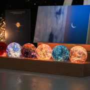 水晶球摆件七彩发光琉璃龙珠夜灯玻璃球，创意桌面招财装饰生日礼物