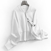 白色宽松蝙蝠型长袖立领，拉链开衫春季短款百搭休闲女外套n592