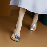 欧韩女鞋方跟搭扣夹趾包头凉鞋时尚复古个性潮流，平底鞋舒适罗马鞋