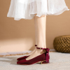 一字带绸缎单鞋女粗跟红色婚鞋新娘鞋2024春季法式小跟鞋低跟百搭