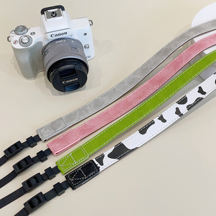 微单反相机背带粉色绿色，黑棕咖色奶牛相机包同款软，皮质肩带简约款