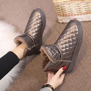 皮面雪地靴女2023年冬季网红短筒百搭加厚绒保暖防水防滑棉鞋