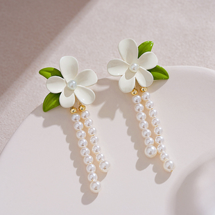 法式白花高级感耳钉超仙长款珍珠流苏耳环设计感显瘦气质仙气耳坠