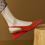 女鞋2024夏季韩版平底坡跟浅口尖头红色漆皮，鞋子中跟女士凉鞋