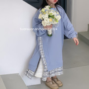 韩系童装女童天空蓝拼接卫衣裙，春季儿童休闲中长款花边连衣裙