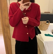 高级感超好看法式小香风复古红色毛衣开衫针织外套女秋冬洋气上衣