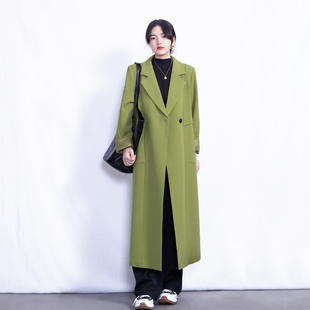 超长款风衣外套女装韩版绿色，高个子(高个子，)小众宽松大码及踝西装大衣