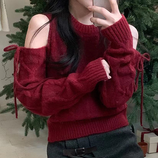 韩国chic冬季圣诞氛围感圆领镂空露肩设计系带蝴蝶结针织衫毛衣女