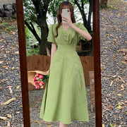法式复古V领牛油果绿连衣裙夏季甜美小清新收腰显瘦裙子