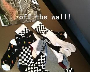 VANS 万斯折扣  中高筒袜子毛巾底男女情侣款个性潮袜运动袜