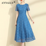 Annally2024夏装蓝色蕾丝连衣裙中长款修身大摆高级感短袖女