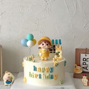 烘焙蛋糕装饰可爱萌萌红色，大眼睛娃娃卡通小公主周岁生日蛋糕摆件