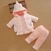 0一1岁半女宝宝秋冬装分体，款婴儿衣服外套，加厚夹棉服袄三件套装季