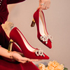 红色婚鞋女秋冬粗跟秀禾婚纱两穿中式新娘高跟鞋，高级感不累脚