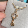 18k玫瑰金mini迷你圆形钥匙吊坠项链女纯银925小众高级感锁骨链颈