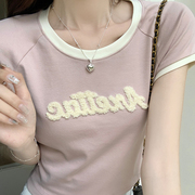 粉色纯棉拼接圆领短袖t恤女2024夏季设计感小众字母印花短款上衣