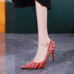 欧美风高跟奢华满钻红色婚鞋女2024年春季设计感尖头细跟单鞋