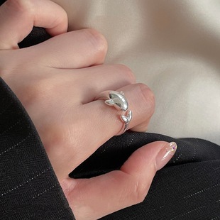 可爱海豚戒指女个性时尚小鲸鱼环绕S925银开口指环小众食指戒