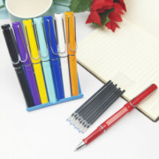 学生刷题笔塑料中性笔彩色笔杆一套8支实惠黑色水笔0.5水性签字笔