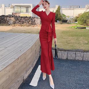 长袖超显身材的修身显瘦包臀荷叶边红色性感连衣裙气质长裙春