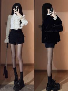 甜辣妹黑色环保毛毛外套，+法式小香风衬衫，+高腰百搭丝绒裙裤三件套