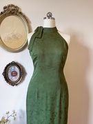 媚爷原创苔绿中式复古绑带修身无袖气质显白改良旗袍连衣裙