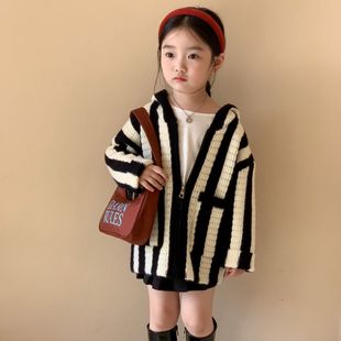 2023韩国女童装春秋季毛衣黑白竖条纹儿童连帽拉链毛线衣(毛线衣)外套