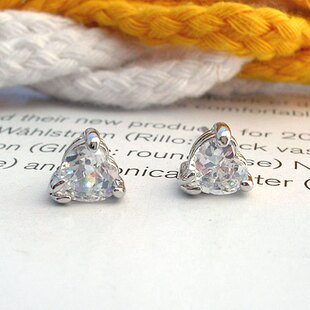  KR-9公主系列心形1克拉锆钻石纯银针耳钉！皇冠信誉