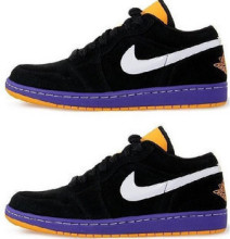 ���PK ��һ���� �Ϳ� NIKE AIR JORDAN 1 �ǵ�1�� 350571-071