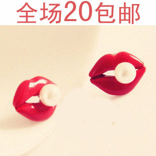  满20包邮 h2026韩版饰品批发 性感红嘴唇 镶嵌 珍珠可爱 耳钉