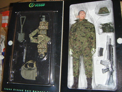 HOTTOYS 12寸生化危机5 <em>女主角</em>Sheva Aloma