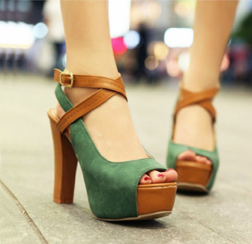 夜店 粗跟 凉鞋 交叉带...