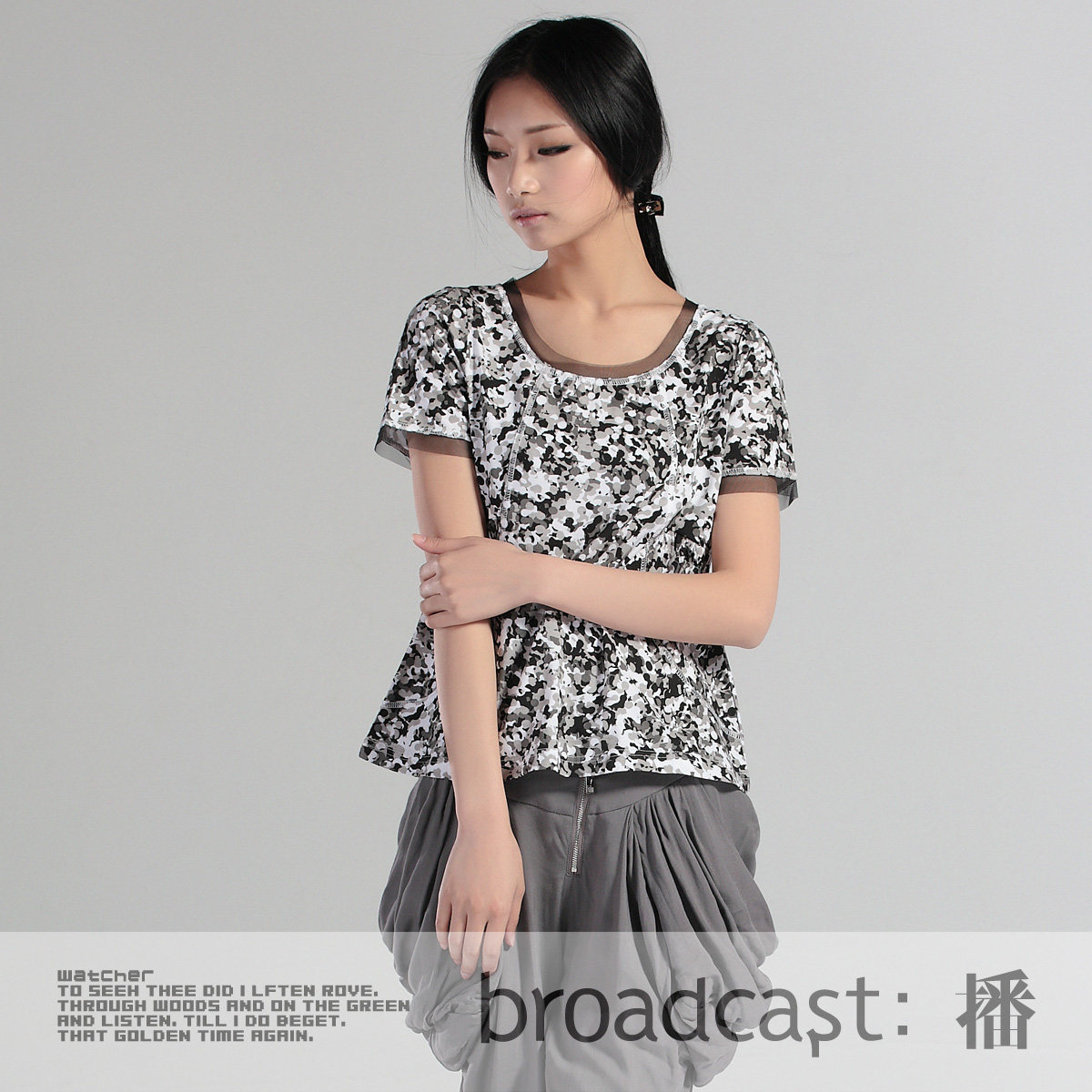 播 木马心情 2012新款夏<span class=H>装</span> 圆领纯棉短袖t恤女韩版印花 蕾丝