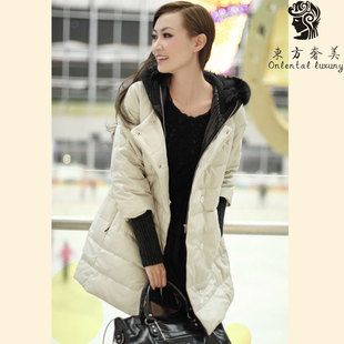  海宁皮衣新款狐狸毛领连帽绵羊皮真皮羽绒服皮衣女中长款