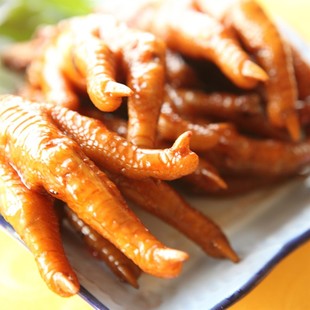  特价肉食卤菜特产熟食卤鸡爪子卤凤爪食品小吃批发好休闲零食