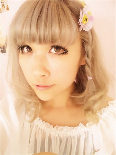 女生<em>烟灰色头发</em>_<em>烟灰色头发</em>_<em>烟灰色头发</em>怎么