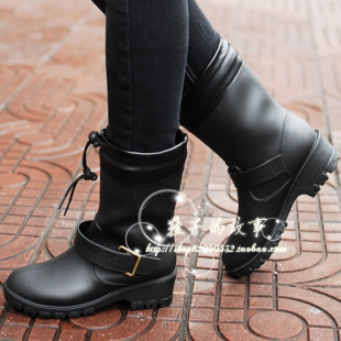  新款冬季雨鞋内里毛绒皮鞋式搭扣保暖时尚雨靴马丁靴机车女雨靴