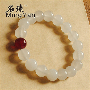  名琰冰肌玉雪 白玉手链 点缀玫红玛瑙 稀有货品 白皙美丽