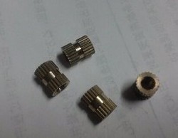 双通铜嵌件螺母 铜镶件 铜预埋件 M4*6¢6 83/千支价 可零卖在类目 五金/工具, 紧固件, 其它紧固件中 - 来自Buy2taobao.com提供专业的淘宝代购服务