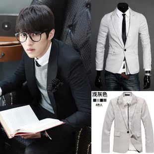 求厚度中等 里面能夹<em>穿</em>一层<em>毛衣</em>的西装 款式可