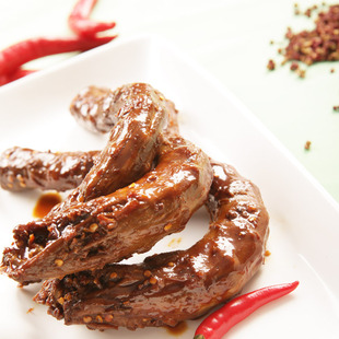  【湖北周黑鸭专卖店】 新品真空简包   单根真空包装鸭脖