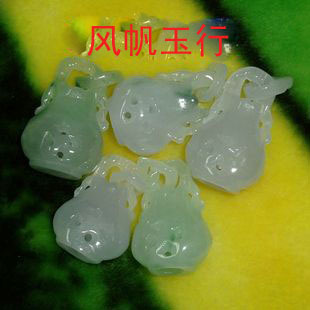 翡翠吊环镂空宝瓶 花蓝平安瓶吊坠在类目 珠宝/钻石/翡翠/黄金, 翡翠(新), 颈饰中 - 来自Buy2taobao.com提供专业的淘宝代购服务