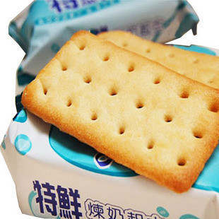  亏本台湾特产零食 特鲜炼奶起士饼干32小包 特香炼乳风味 600克