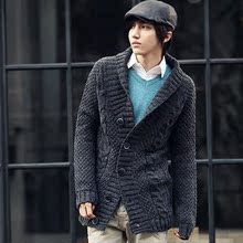 2010秋冬新款 韩版英伦复古风时尚棒针提花修身休闲男式毛衣外套