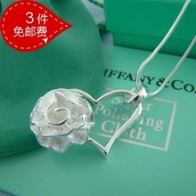 Tiffany corazón WOWO Dios Hibiscus rosa blanca mujer de Corea del collar colgante de joyería de cualquiera de las tres