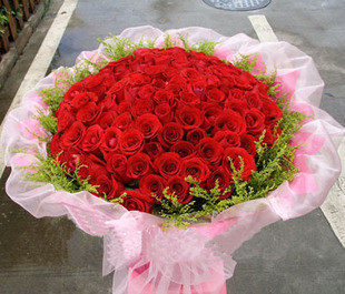 上海鲜花速递 99朵玫瑰99支红玫瑰花束 爱情鲜花生日鲜花送女友