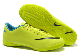  新版 透明底 C罗代言 刺客8代 耐克足球鞋 nike IC平底 荧光绿