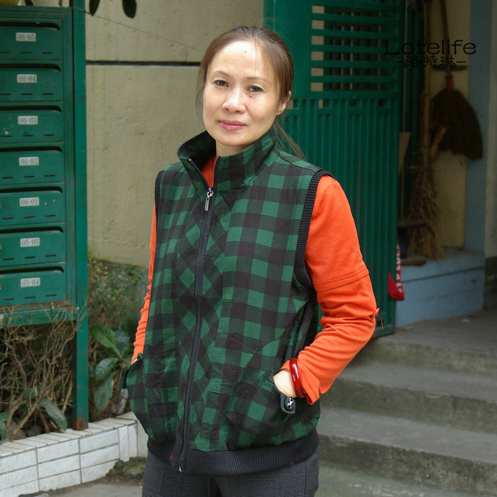 <em>mc</em>126,格子<em>马甲</em>背心中老年服装春装时尚妈妈