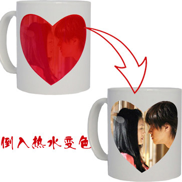 ���Զ��ƺ��ı�ɫ�� ����������������Ů����