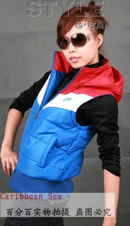 耐克,女士运动小<em>马甲</em>,加厚保暖运动小<em>马甲</em>,彩色